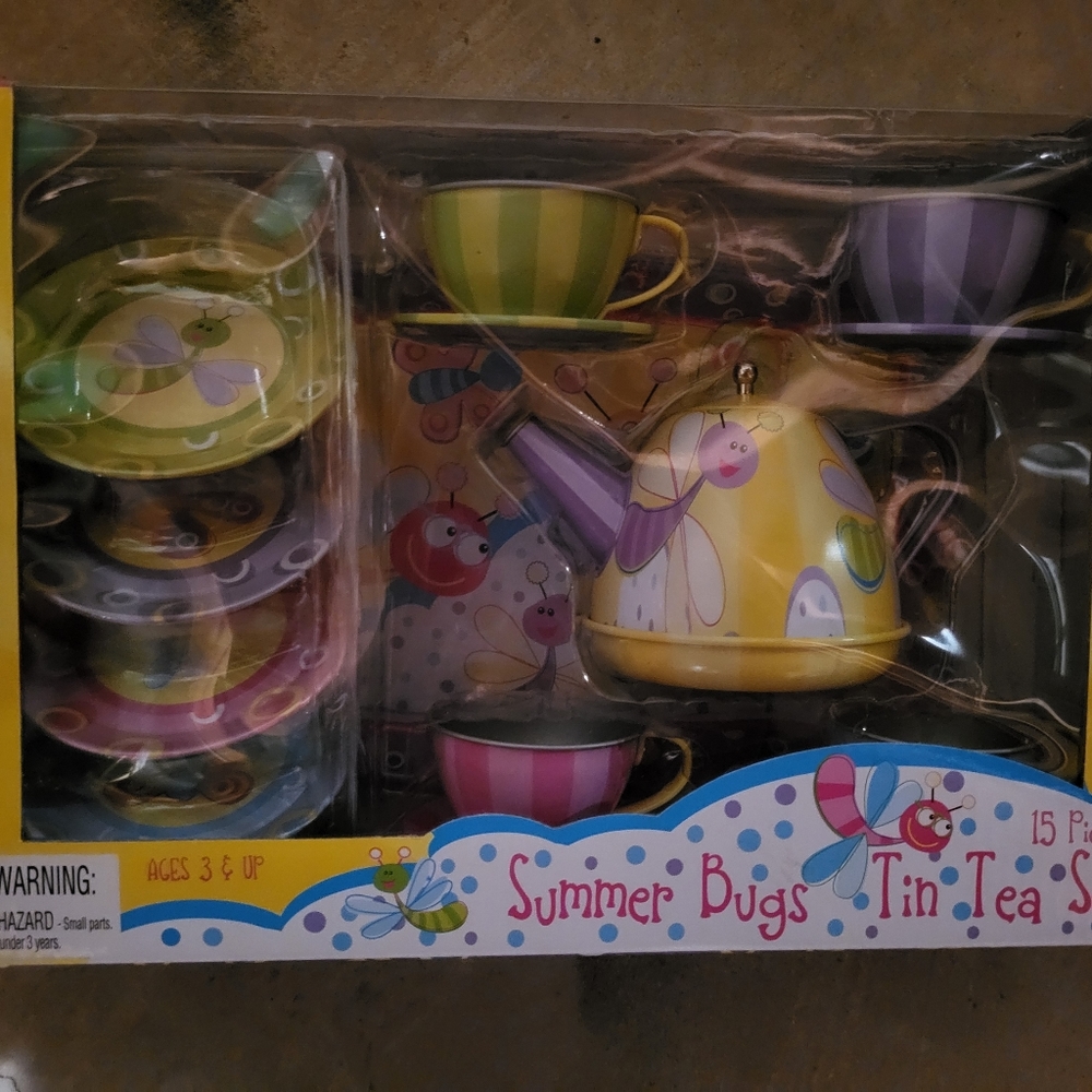 Schylling Tin Tea Set